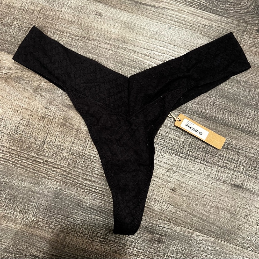 SKIMS logo thong